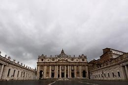 Quirinale 2022, Vaticano “benedice" Mattarella bis