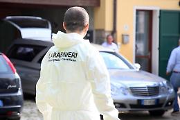 Brescia, uccide il marito a coltellate davanti al figlio 15enne