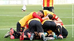Serie B: il Benevento supera lo Spezia in rimonta, promozione sempre più vicina per gli stregoni