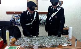 In un deposito 190 chili di hashish: due persone in manette
