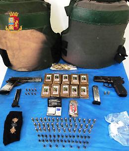 Sequestrate armi e droga a Pianura