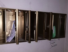 La denuncia: «Cassette della posta forzate per rubare le mascherine»