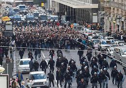 Scontri Napoli-Francoforte, 97 daspo per i tifosi tedeschi 