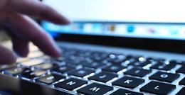 Truffe online, denunciato un 40enne