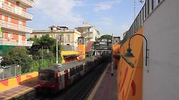 Circumvesuviana, minori armati di coltello: denunciati