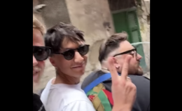 Ultimo in scooter in tre senza casco, il Codacons lo denuncia