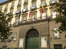 Difensore civico diffida de Magistris