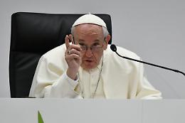 Il Papa: non servono parolai che promettono l'impossibile
