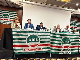 La Cisl Fp a De Luca: «No all'autonomia differenziata, serve un nuovo modello di sanità»