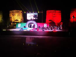 La Serie B celebra il Benevento, notte magica al Teatro romano