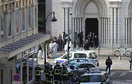 Nizza, attacco con coltello: 3 morti e diversi feriti