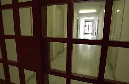 Vuole simulare stupro e chiede sperma ad amica: arrestata 16enne