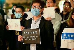 Covid in Cina, polizia blinda le città: si ferma la protesta