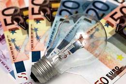 Il 2017 inizia male: aumentano luce e gas