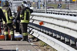 Tamponamento a catena, un morto e 4 feriti gravi sull'A1