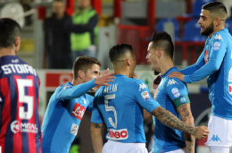 Il Napoli vince a Crotone ed è campione d'inverno