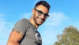 Il dramma: trovato cadavere ai piedi della scogliera. L'addio a Fabio