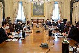 Consultazioni, M5S vede Fico: «Conte indiscutibile»