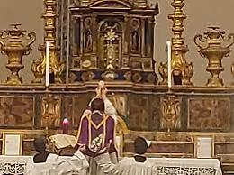  Napoli, Messa con rito Tridentino: la Curia tace. Delusione e malumori
