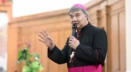 Don Battaglia alla via Crucis: «Una risurrezione per Napoli»