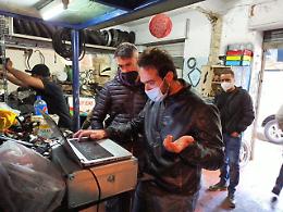 Officine meccaniche abusive a corso Malta, scattano i sequestri