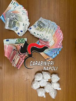 Scampia, droga nella “Vela rossa": arrestato 25enne