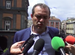 De Magistris: «Non credo alla piattaforma Rousseau»
