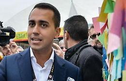 Di Maio all'attacco: «Cambiare l'Italicum non è la priorità per il Paese»