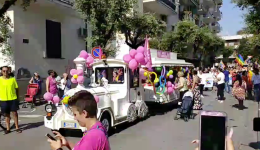 Pompei Pride, in migliaia al corteo. Sfila anche il sottosegretario Spadafora
