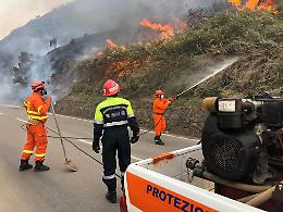 Incendi in Campania, interventi della Protezione civile: spenti 12 roghi 