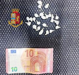 Sorpreso con la droga al Vomero, arrestato