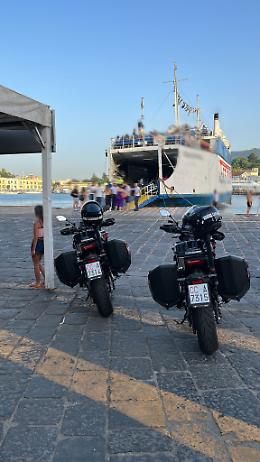 Controlli a Ischia, alcolici venduti a minorenni