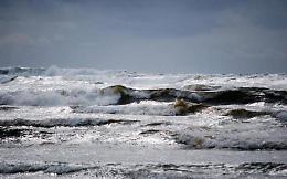 Vento forte e mare agitato, allerta meteo sulla Campania