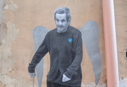 Ai Quartieri Spagnoli un murale omaggia “‘O Ppa’"