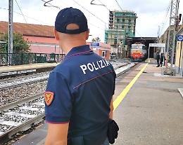 Blocca treno tirando freno d'emergenza, denunciato