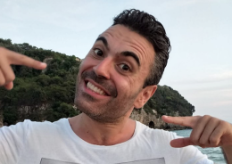 Vincenzo Castello, frontman dei Queen Forever, live da “Mastunicola”