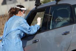 Covid, letalità in calo in Italia: virus corre al Sud