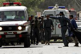Afghanistan, attacco kamikaze a scuola: 32 morti e 40 feriti