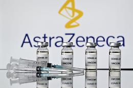 Vaccino AstraZeneca, Ema: «Per ok servono altri dati»