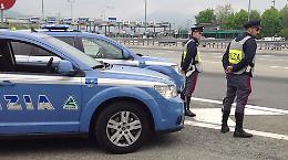 Travolge una moto in Tangenziale e fugge, nei guai un 23enne