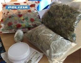 Nasconde oltre 2 kg di droga in casa, arrestato