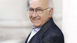 A Pippo Baudo e alle sue (rare) istantanee senza ossequio