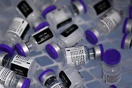 Vaccino Pfizer «sicuro su 12-15enni, efficacia al 100%»