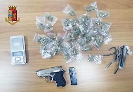 Rione della Bussola, sequestrata droga: pistola tra materiali di risulta