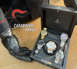 Blitz ai Quartieri Spagnoli, sequestrati orologi di lusso