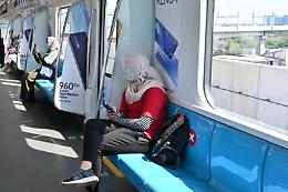 Covid, studio rivela velocità trasmissione sui treni