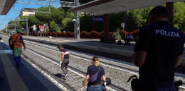 Riccione: travolte da un treno Alta Velocità, morte 2 sorelle di 15 e 17 anni