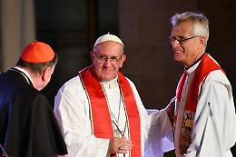 Il Papa ai luterani: «Dobbiamo rimanere uniti»