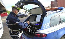 Guida sotto effetto di droga e alcol, controlli della Polstrada