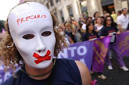 Riforma della Scuola: primo sì ai precari, «100 mila assunti a settembre» 